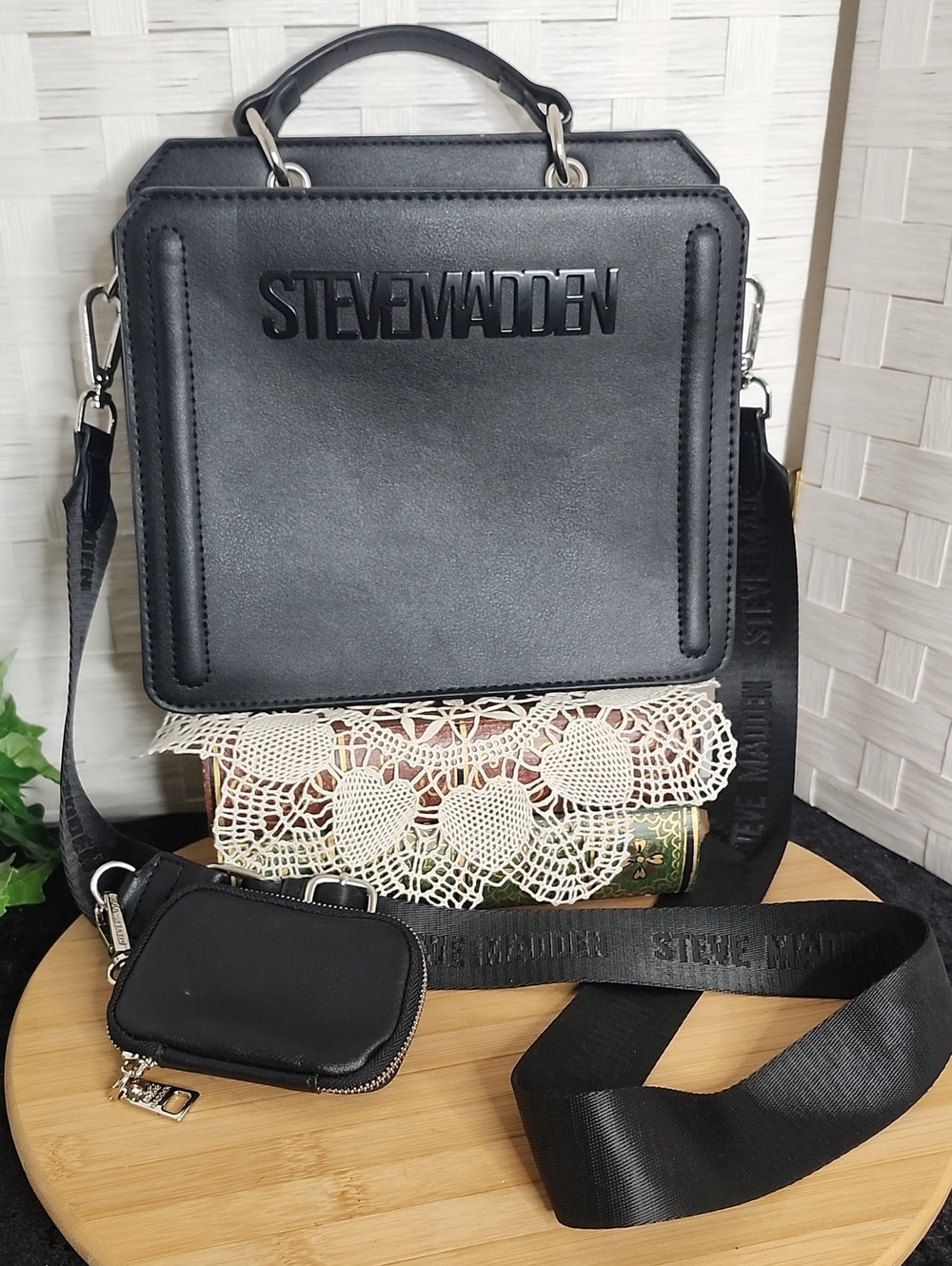 👉*STEVE MADDEN* BLACK "BEVELYN" SATCHEL/ CROSSBODY BAG W/ AIR POD CASE